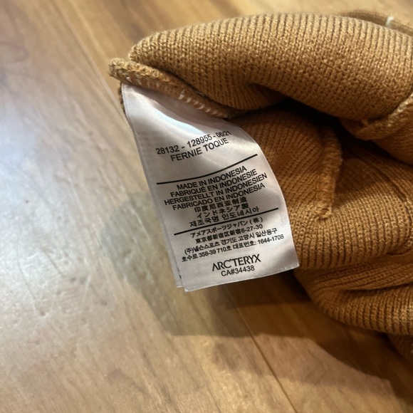 Arc’teryx Grotto Toque Beanie Brown - Picture 4 of 4